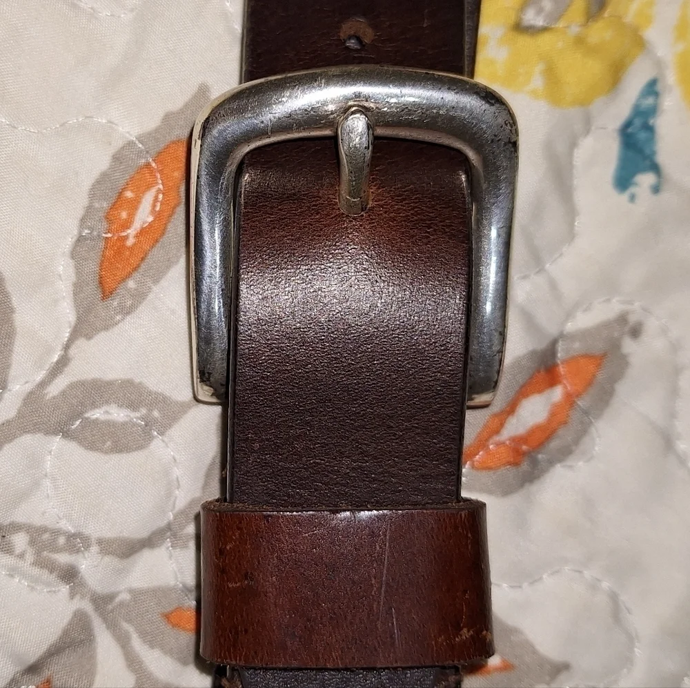 A men's Ga Bulldog's leather belt that's 46.25